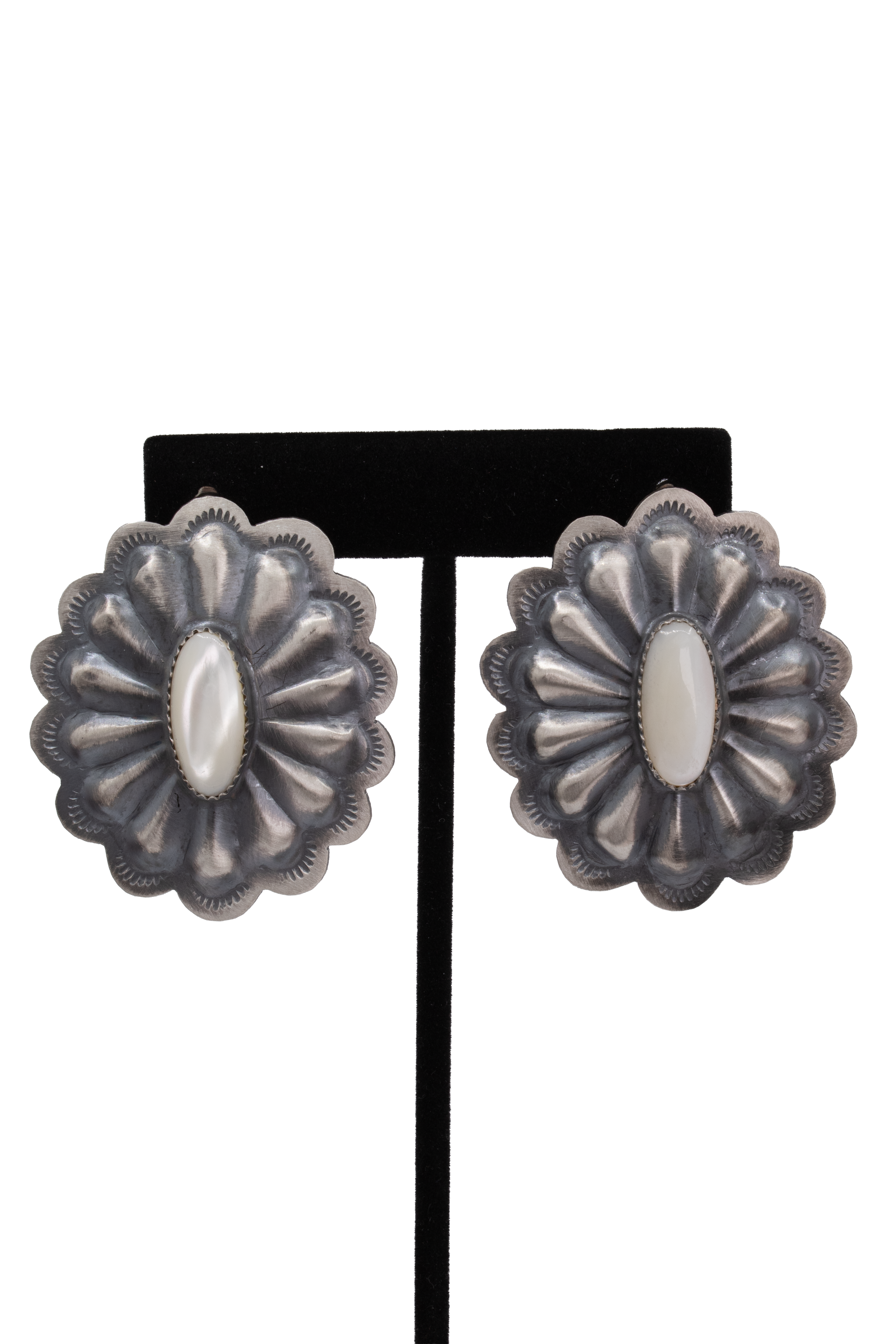 Concho w/ MOP Earring - Dale Morgan
