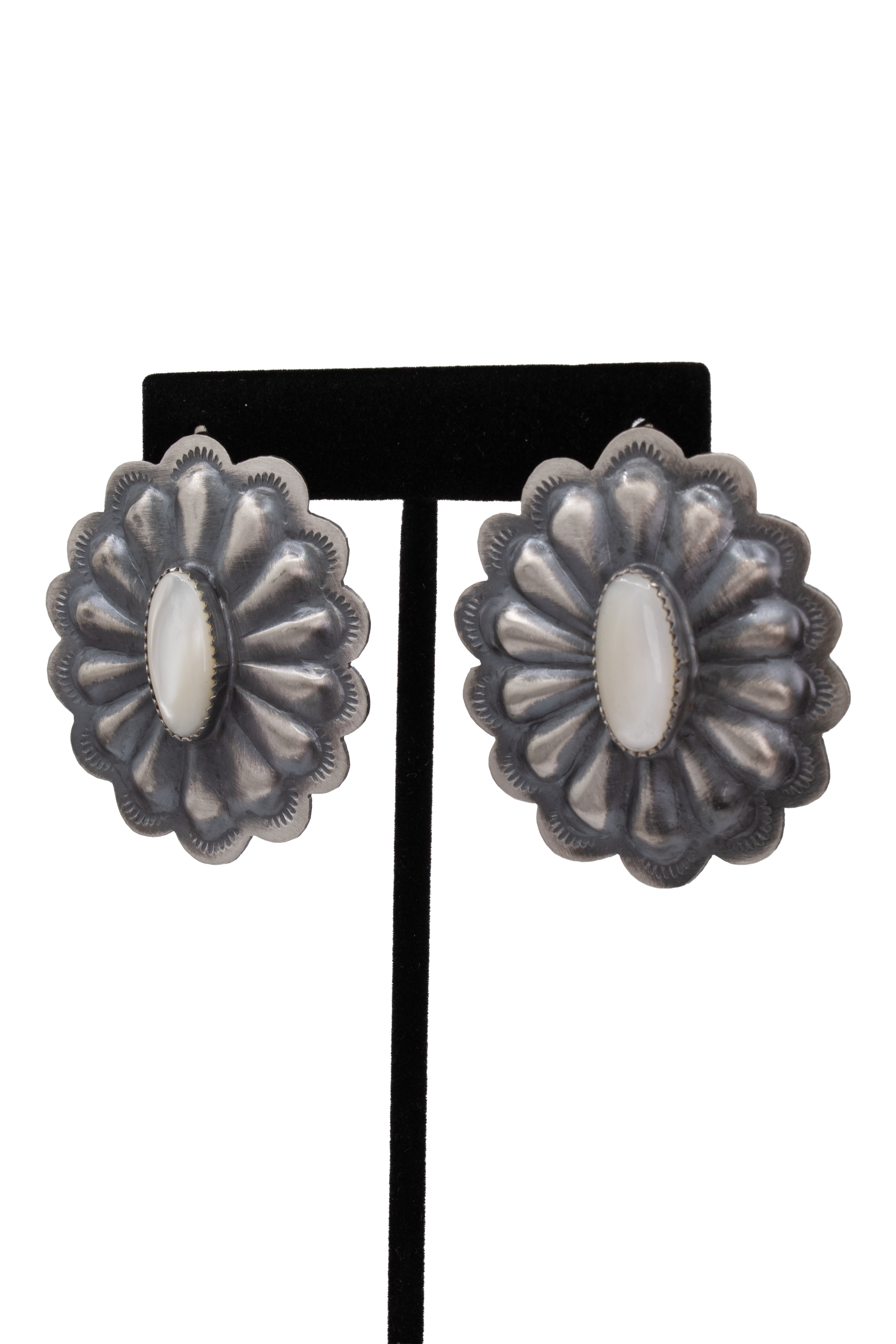 Concho w/ MOP Earring - Dale Morgan
